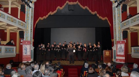 Εμφάνιση στα Πρωτοκλήτεια 2009 μαζί με την Πολυφωνική χορωδία Πατρών